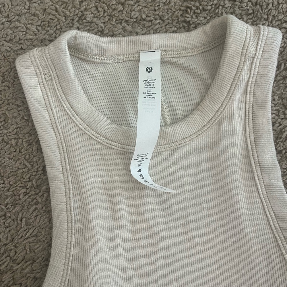 NWT Lululemon hold tight tank, size 2